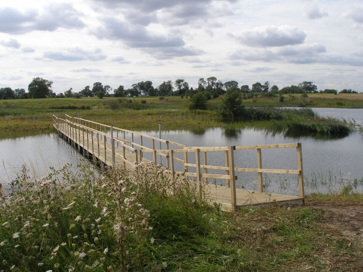 Floating walkway for the RSPB